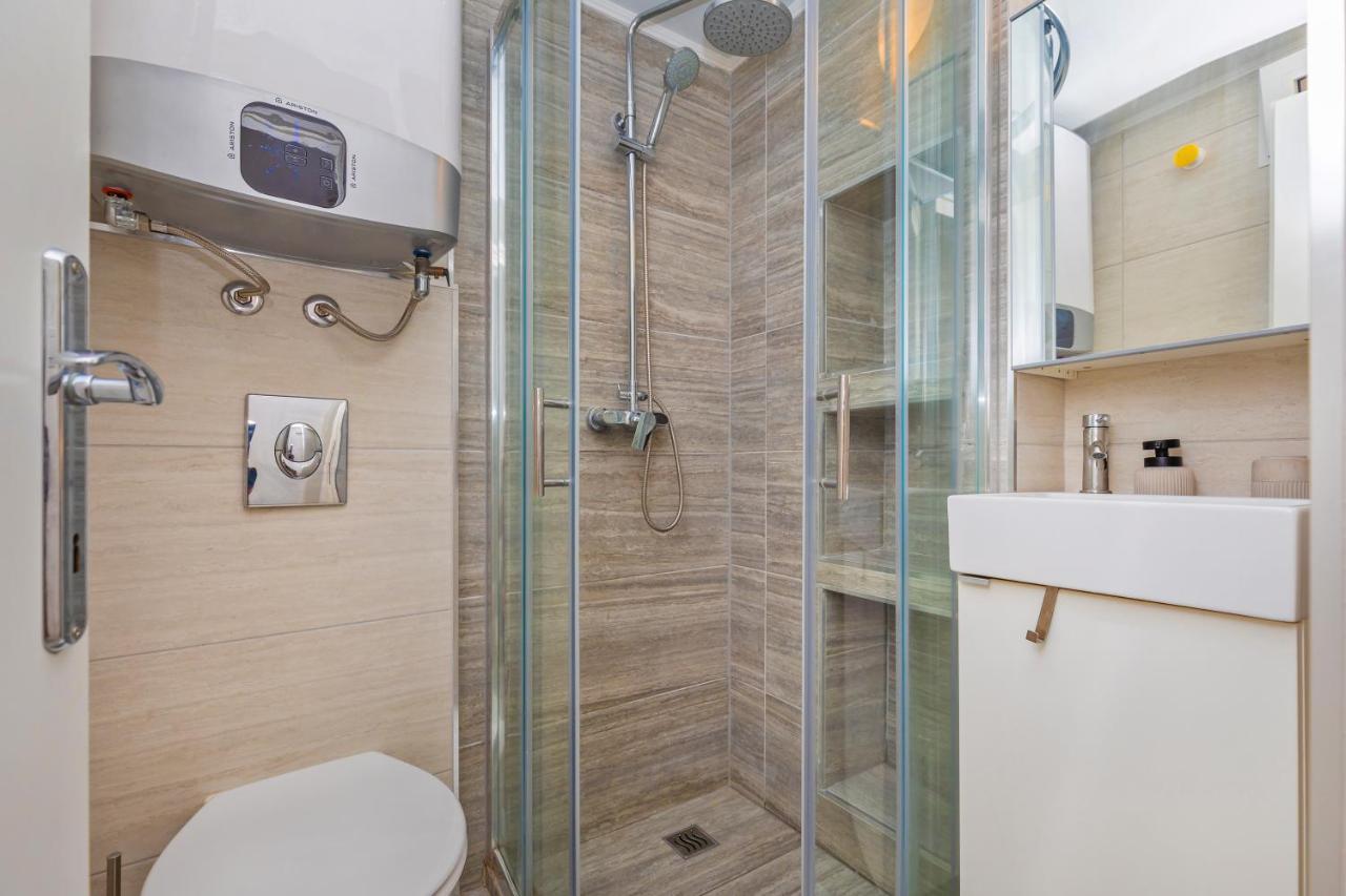 Revelin Apartment *